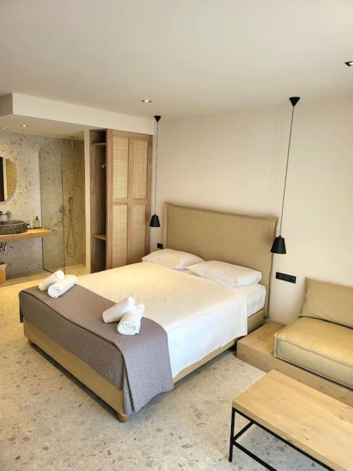 Mira Living Concept Suites Adults Only Kokkini Hani 外观 照片